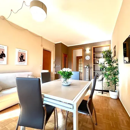 Apartment Lovely House - Near Metro *